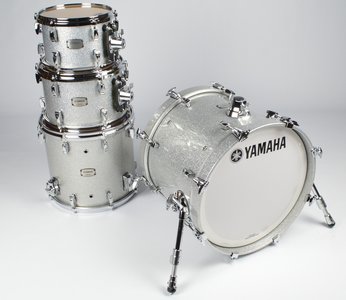 Yamaha Absolute Hybrid Maple Rock Drum Set